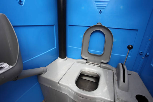 Best Porta potty delivery and setup  in Fort Totten, ND